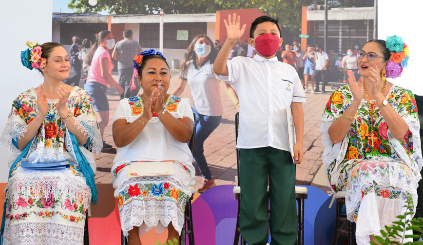 Colocan la primera piedra para la construcción de los Hábitats Educativos de Secundaria y Bachillerato Técnico en...